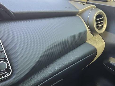 Used 2025 Nissan Kicks Play S FWD image 22