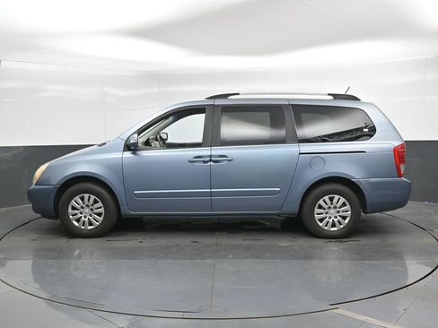 Used 2012 Kia Sedona LX FWD image 8