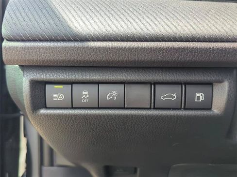 Used 2026 Toyota Camry Hybrid FWD image 19