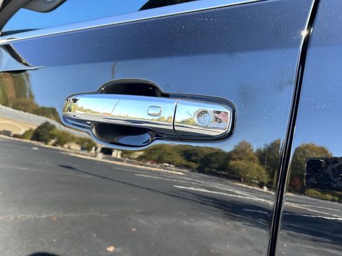 Used 2024 GMC Sierra 1500 Denali w/ Technology Package image 30