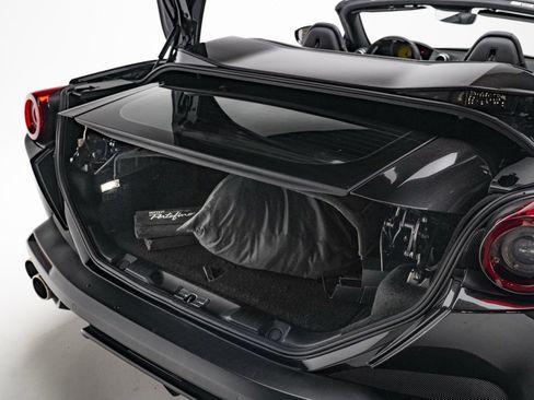 Used 2019 Ferrari Portofino Base image 69