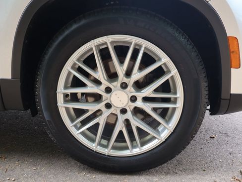 Used 2014 Volkswagen Tiguan SEL AWD/4WD image 45