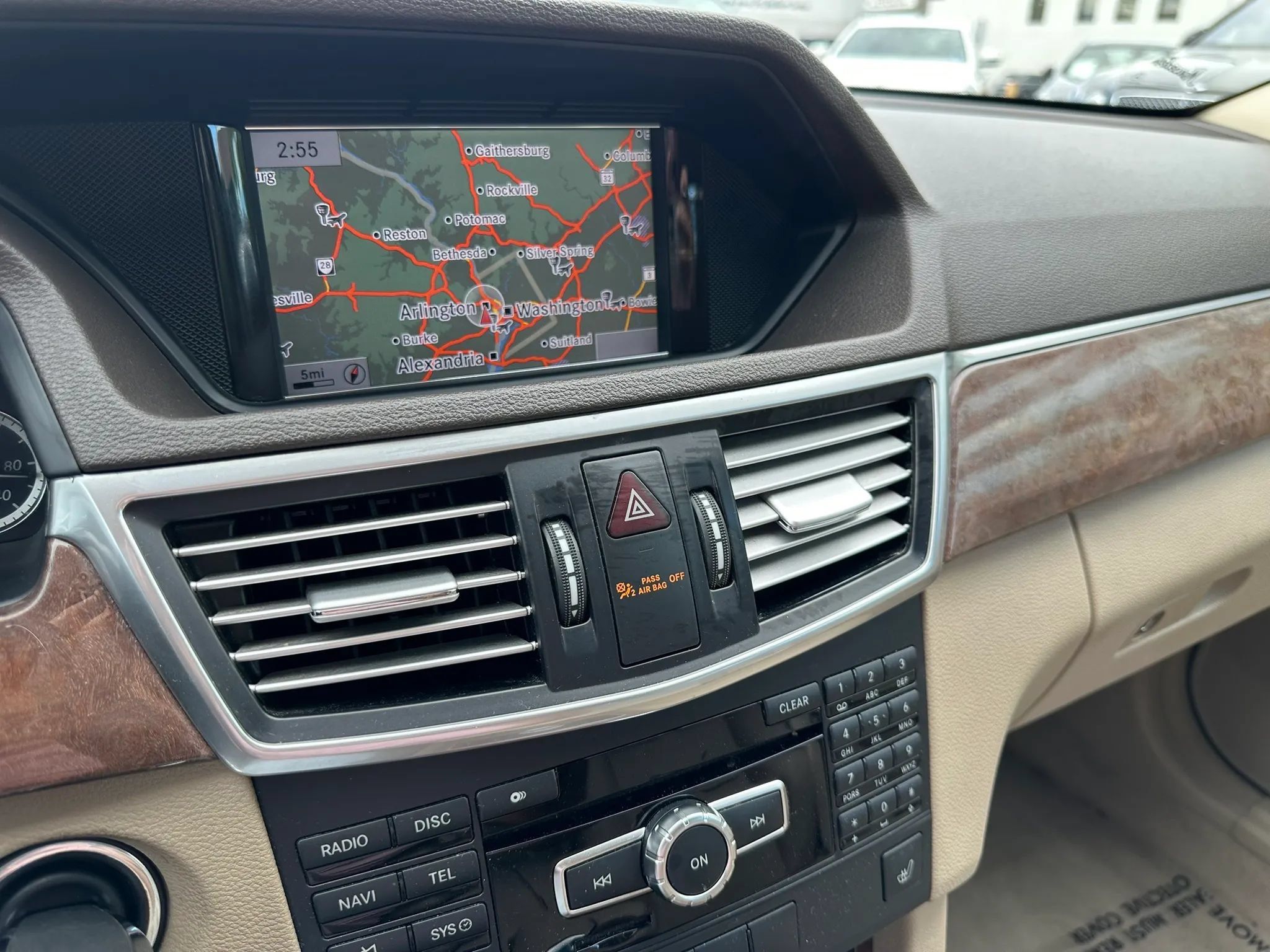 Used 2013 Mercedes-Benz E 350 BlueTEC Sedan image 25