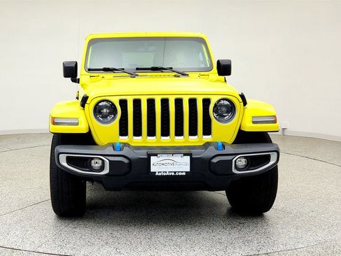 Used 2023 Jeep Wrangler Unlimited Sahara w/ Cold Weather Group AWD/4WD image 2