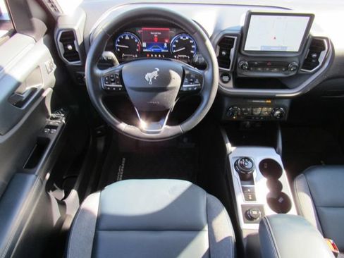 Used 2024 Ford Bronco Sport Outer Banks w/ Tech Package AWD/4WD image 18