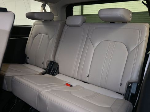 Used 2024 Ford Expedition Max Limited image 25