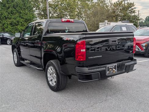 Used 2022 Chevrolet Colorado LT AWD/4WD image 3