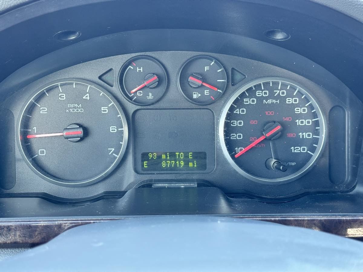 Used 2006 Ford Five Hundred SEL FWD image 39