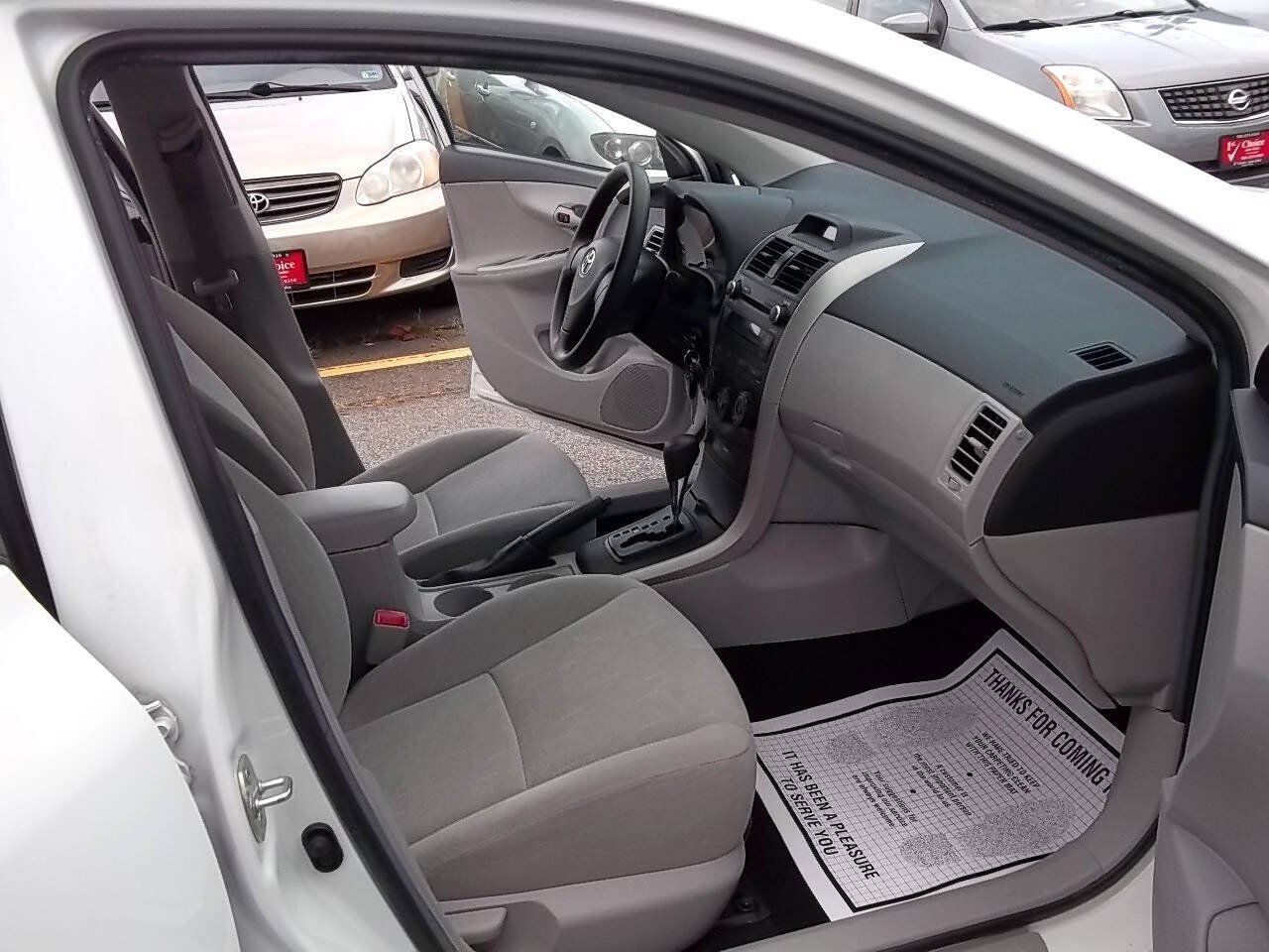 Used 2013 Toyota Corolla L FWD image 11