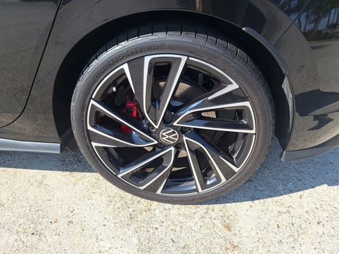 Used 2024 Volkswagen GTI Autobahn image 22