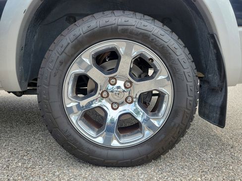 Used 2016 RAM 1500 Laramie w/ Convenience Group AWD/4WD image 8
