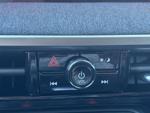 New 2026 Nissan Kicks S image 23