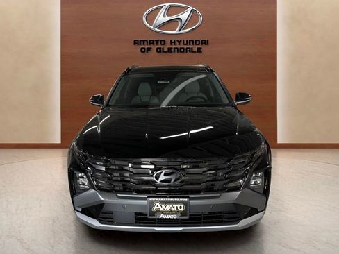 Certified 2025 Hyundai Tucson Limited AWD/4WD image 9