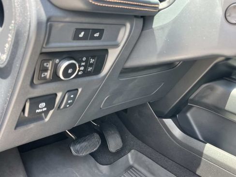 Used 2024 Ford Expedition Max Platinum AWD/4WD image 36