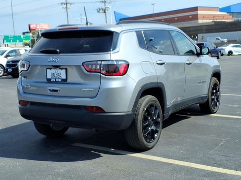 Used 2022 Jeep Compass Latitude AWD/4WD image 24