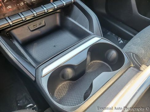 Used 2025 GMC Terrain Elevation image 16