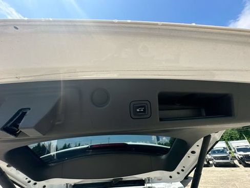 Used 2023 Chevrolet Equinox RS w/ LPO, Floor Liner Package FWD image 45
