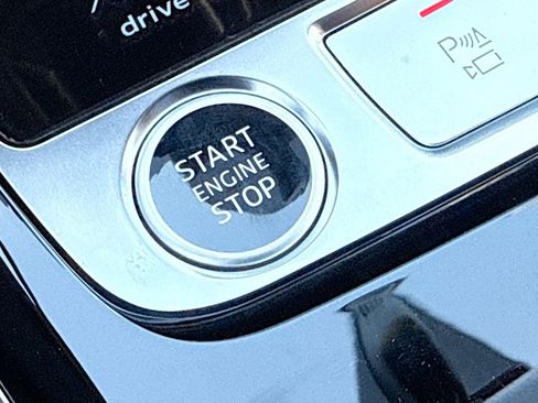 New 2026 Audi A8 L 3.0T image 35