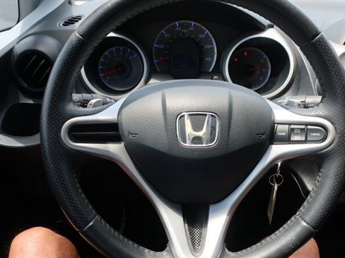 Used 2009 Honda Fit Sport image 16