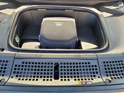 Certified 2026 Hyundai Ioniq 9 SEL image 34