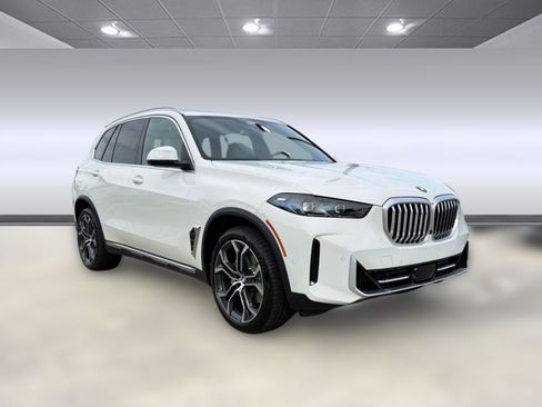 New 2026 BMW X5 xDrive40i w/ Premium Package AWD/4WD image 7