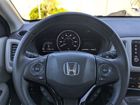 Certified 2022 Honda HR-V EX-L image 33