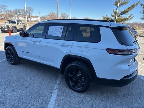Used 2021 Jeep Grand Cherokee L Limited image 20