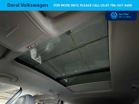 Certified 2023 Volkswagen Atlas SE w/ Panoramic Sunroof Package FWD image 17
