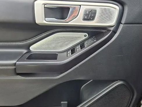 Used 2020 Ford Explorer ST w/ ST High-Performance Pack image 9