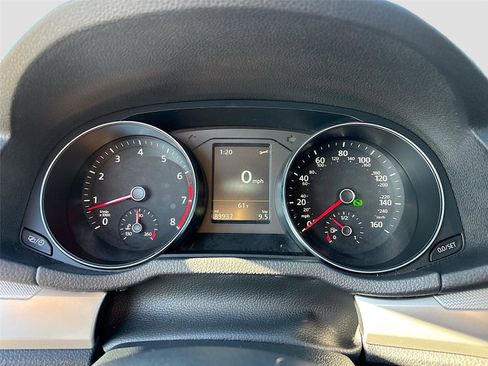 Used 2019 Volkswagen Passat 2.0T Wolfsburg image 13