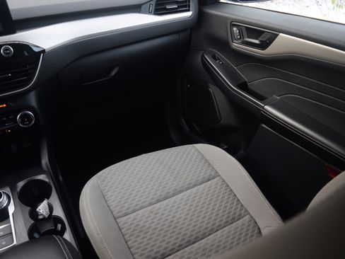 Certified 2022 Ford Escape SE w/ Convenience Package image 14