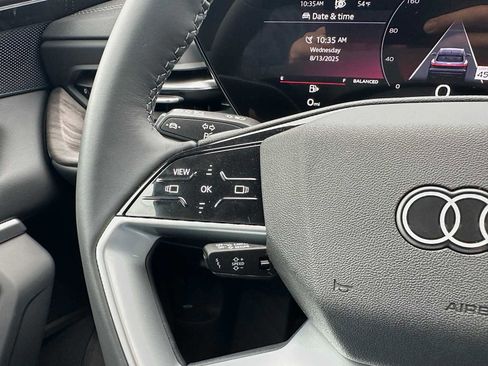 New 2025 Audi Q5 Premium image 33