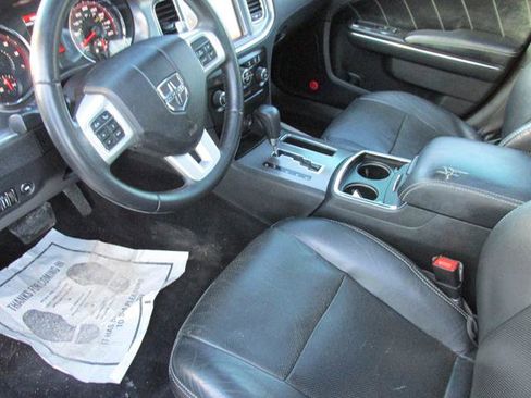 Used 2013 Dodge Charger R/T image 11