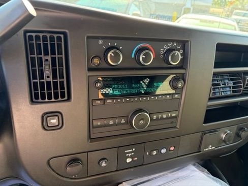 Used 2022 Chevrolet Express 2500 w/ Driver Convenience Package RWD image 27