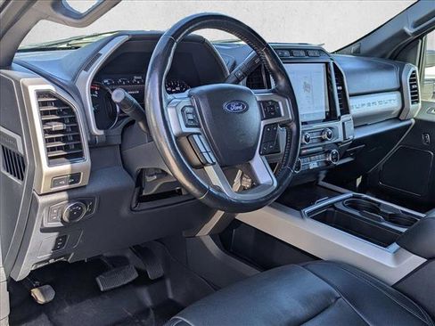 Used 2022 Ford F250 Lariat image 10