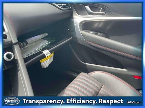 Used 2025 Genesis G70 2.5T w/ Sport Prestige Package image 33