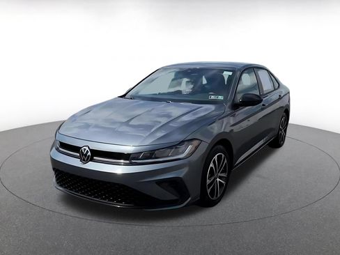 Used 2025 Volkswagen Jetta Sport FWD image 6