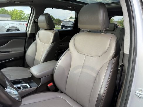 Used 2019 Hyundai Santa Fe Limited image 12