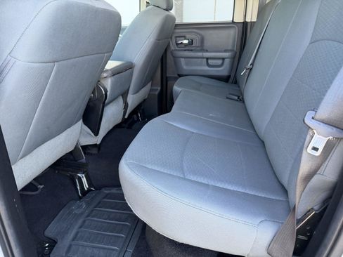 Used 2016 RAM 1500 Classic SLT RWD image 16