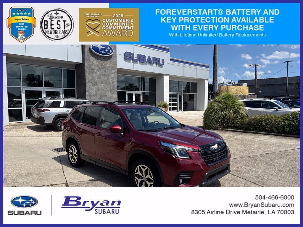 Used 2024 Subaru Forester Premium AWD/4WD image 1