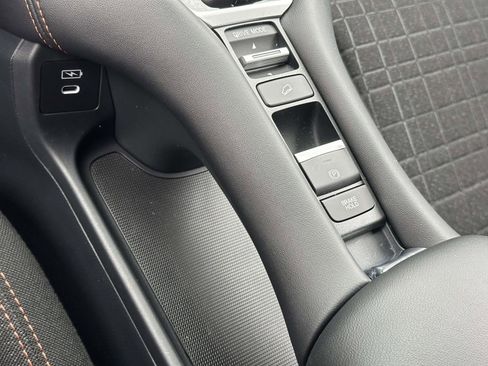 Used 2025 Honda HR-V Sport image 20