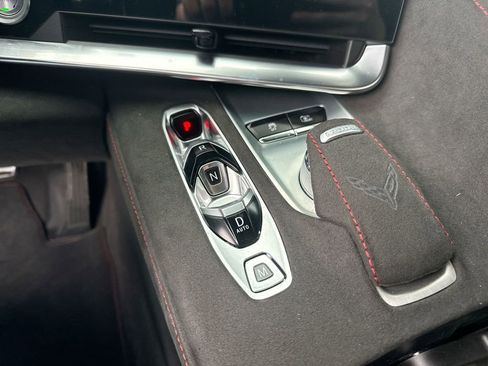 Used 2023 Chevrolet Corvette Stingray Premium Conv w/ Z51 Performance Package image 19