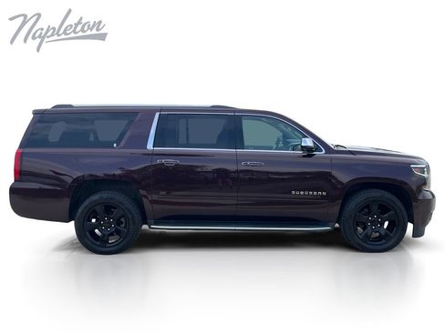Used 2017 Chevrolet Suburban Premier AWD/4WD image 7