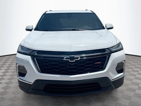 Used 2023 Chevrolet Traverse RS FWD image 2