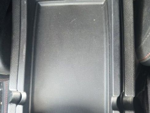 Used 2017 Jeep Cherokee Trailhawk AWD/4WD image 33