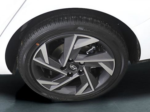 New 2025 Hyundai Elantra Blue image 10