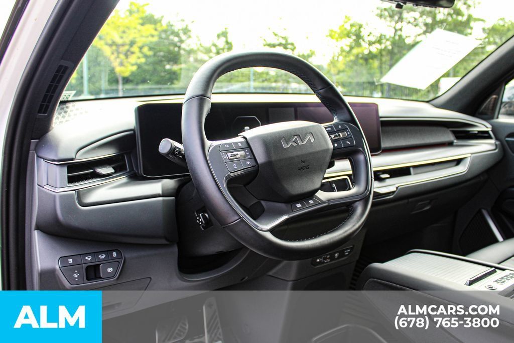 Used 2024 Kia EV9 GT-Line AWD/4WD image 24