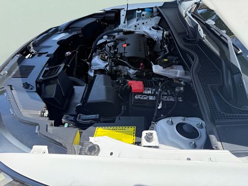 Certified 2025 Honda HR-V LX image 39