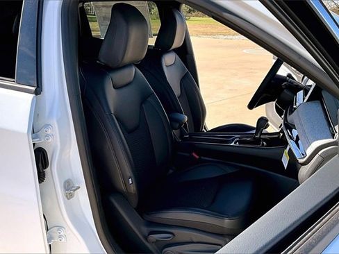 New 2026 Jeep Compass Latitude image 6