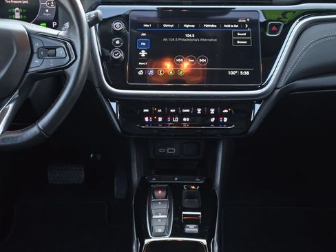 Used 2023 Chevrolet Bolt EUV Premier w/ Sun & Sound Package FWD image 19
